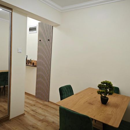 Central Greatforest Apartman Debrecen Buitenkant foto
