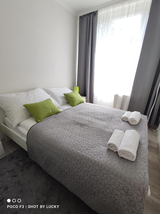 Central Greatforest Apartman Debrecen Buitenkant foto