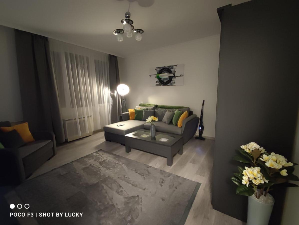Central Greatforest Apartman Debrecen Buitenkant foto